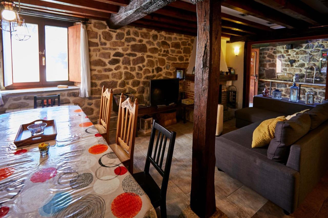 Sendero Del Saja-Besaya Guest House Cobejo Exterior photo